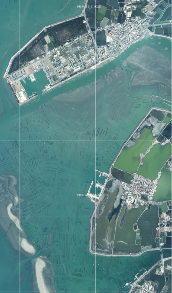 淺海牡蠣養殖區航拍影像示意圖
